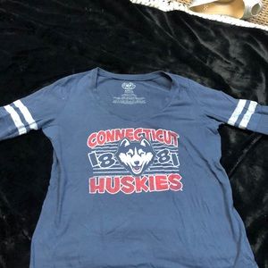 UConn Huskies shirt